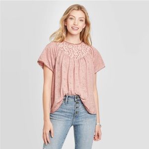 NWT Knox Rose Flutter Sleeve Lace Top